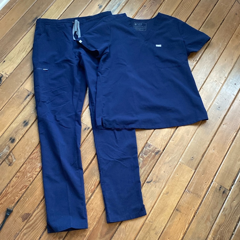 Figs navy medium Catarina and medium tall yola